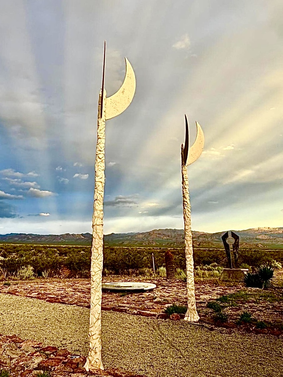 Guardianes del Sol y la Luna